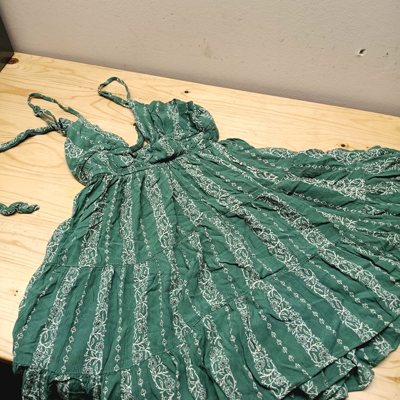 Angie Dresses & Skirts - Angie Forest Green Floral Dress